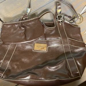 (1/ts/2). Liz Claiborne leather purse